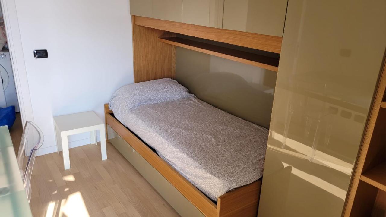 Ferienwohnung Meda Cozy Flat Mailand Exterior foto