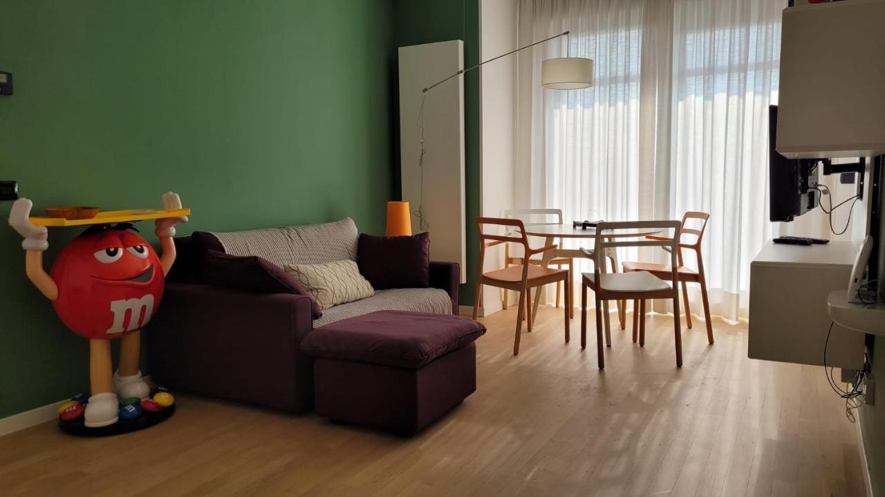 Ferienwohnung Meda Cozy Flat Mailand Exterior foto
